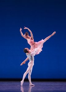 Chyrstyn Fentroy and Francis Lawrence in "Tchaikovsky Pas de Deux"Photo by: Renata Pavam