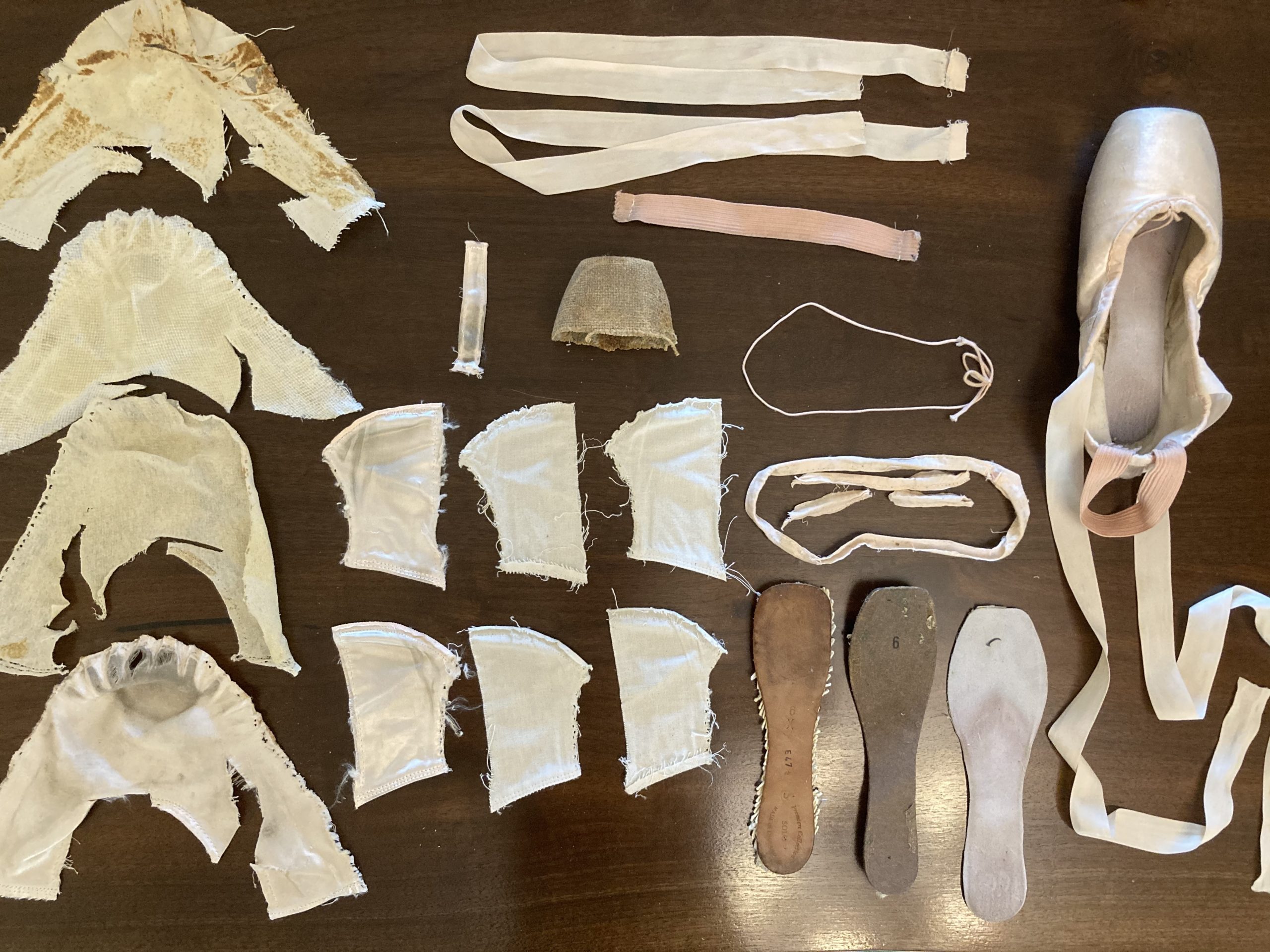 Why it's so important to get pointe shoes fitted professionally — Ballet  Fusion